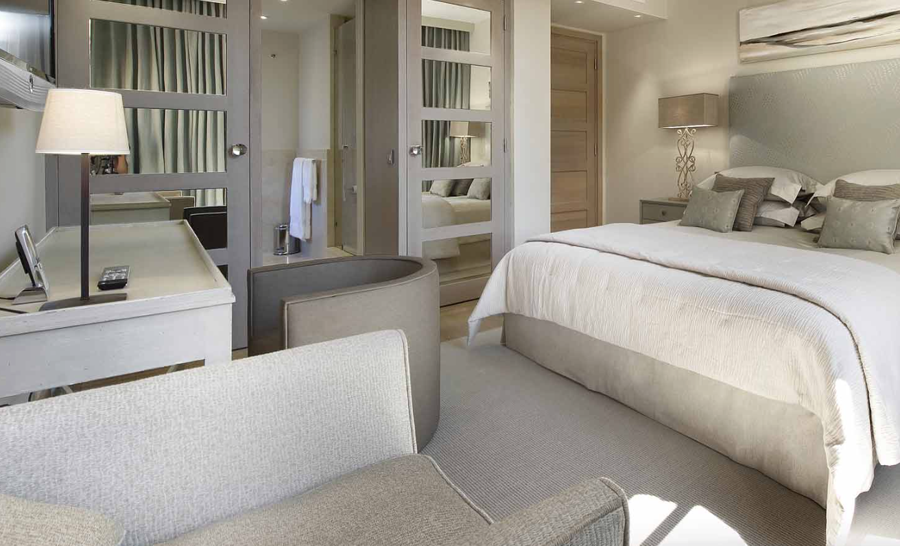 Bedroom 1 - Luxury Apartment Les Remparts de St Tropez