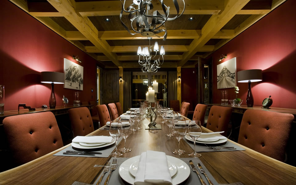 Dining room - Bighorn Luxury Heli-Ski Lodge in Revelstoke